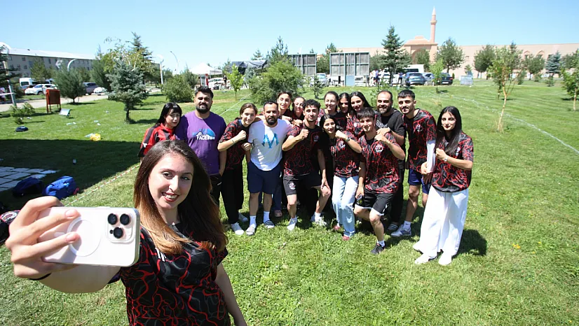 AİÇÜ'de İlk Kez Düzenlenen ÖZYES Sınavına Prof. Dr. İlhami Gülçin'den Başarı Dileği