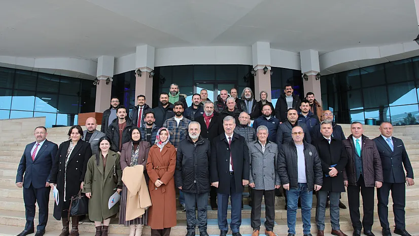 AİÇÜ Rektörü Gülçin, Gazeteciler Günü'nde basınla buluştu