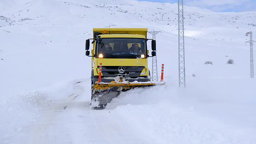 Meteoroloji uyardı: 25 ile kar geliyor, Ağrı'da lapa lapa kar bekleniyor