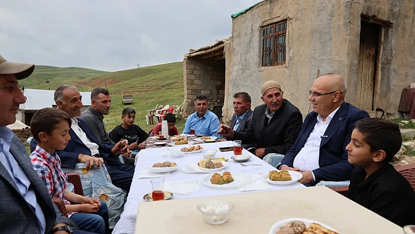 Vali Mustafa Koç'tan Dedemaksut Köyüne Altyapı İncelemesi