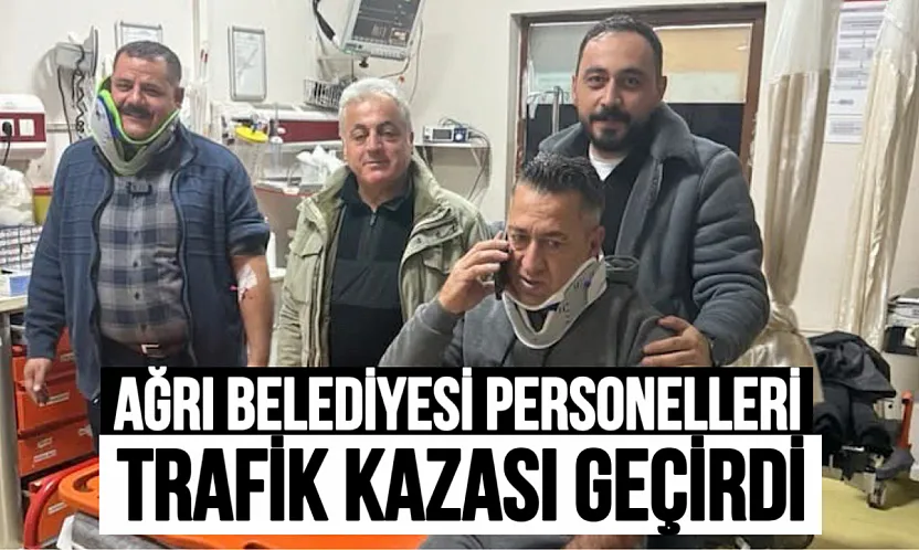 Ağrı Belediyesi Personeli, Trafik Kazasını Yara Almadan Atlattı