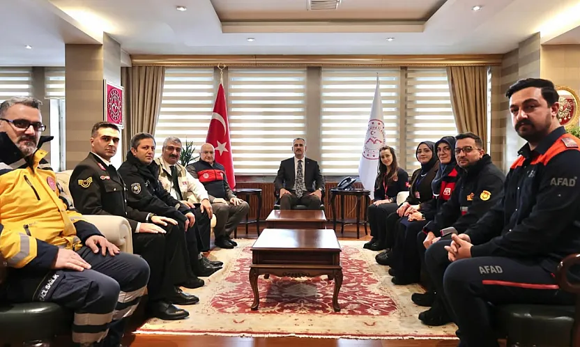 Ağrı'da 112'ye 1 Yılda 610 Bin Çağrı! Valilikten Kritik Uyarı