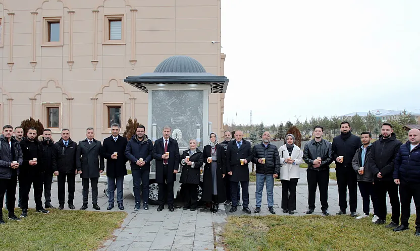 AİÇÜ'de Soğuğa Karşı Sıcak Adım: Öğrenci Kampüsünde Çorba Çeşmesi Açıldı