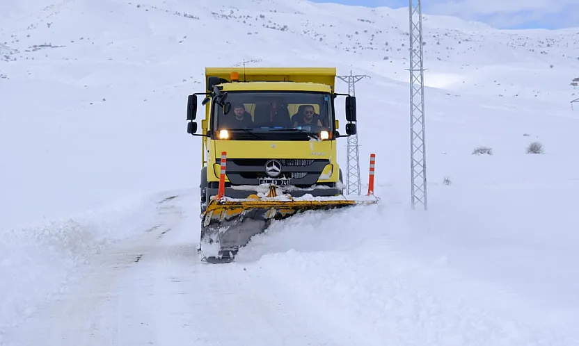 Meteoroloji uyardı: 25 ile kar geliyor, Ağrı'da lapa lapa kar bekleniyor